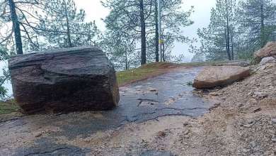 road block nainital-almora uttarakhand