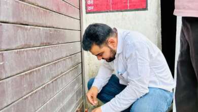खाद्य आपूर्ति विभाग की बड़ी कार्रवाई, सस्ता गल्ला विक्रेता की दुकान सील, रिपोर्ट डीएम को भेजी