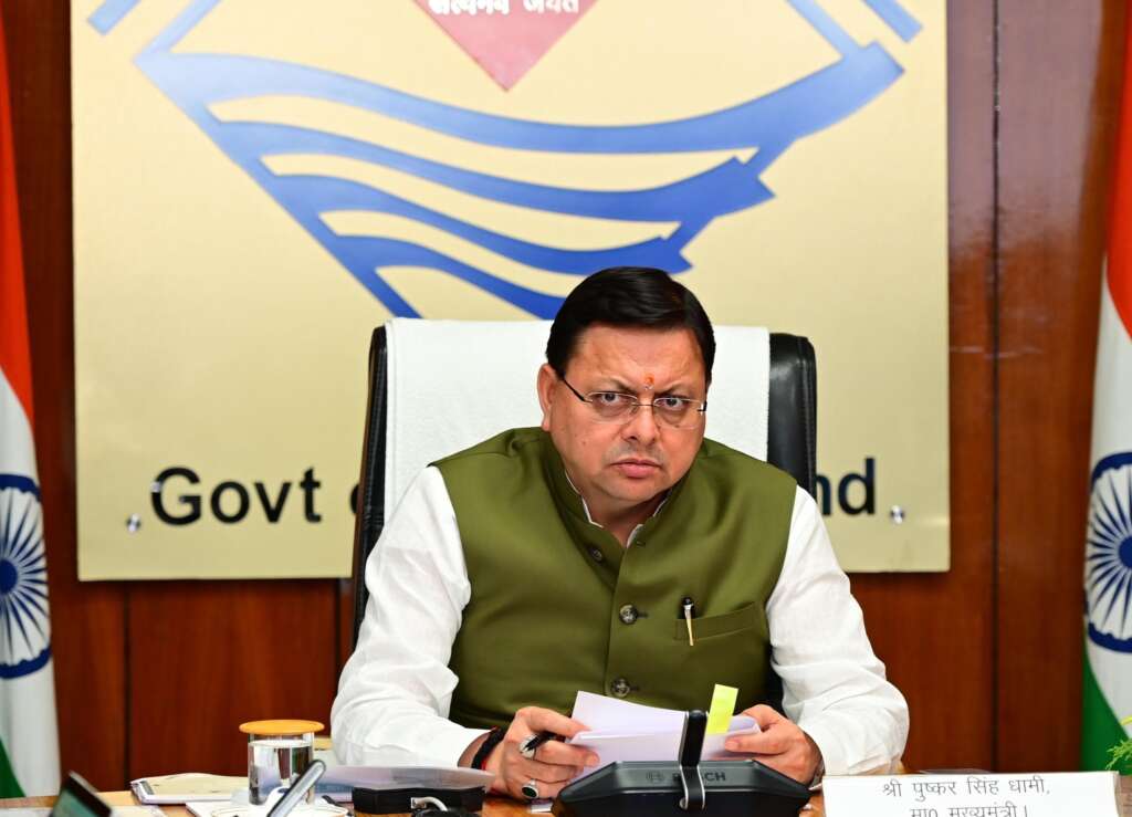 उत्तर प्रदेश-उत्तराखण्ड के मध्य मामलों पर मुख्यमंत्री धामी ने की समीक्षा बैठक