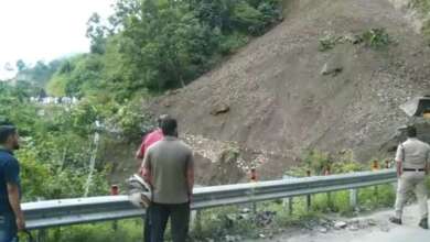हल्द्वानीः(बड़ी खबर)-सलड़ी के पास गिरा मलबा, भीमताल-रानीबाग मोटर मार्ग हुआ बंद