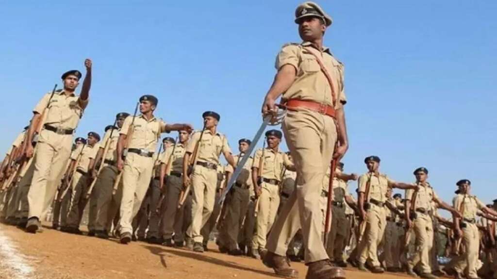 UP Police 2025: यूपी में SI के 4543 पदों पर निकली भर्ती, युवाओं के लिए सुनहरा मौका