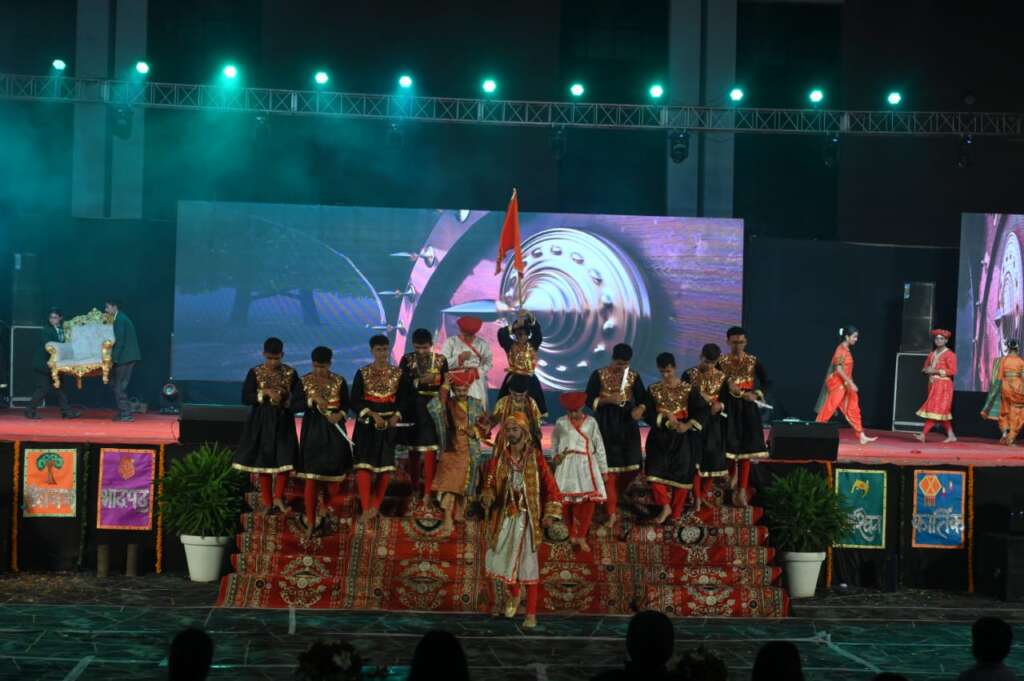 हल्द्वानी: दिल्ली पब्लिक स्कूल में ‘स्वराज्यदीपः’ का भव्य आयोजन