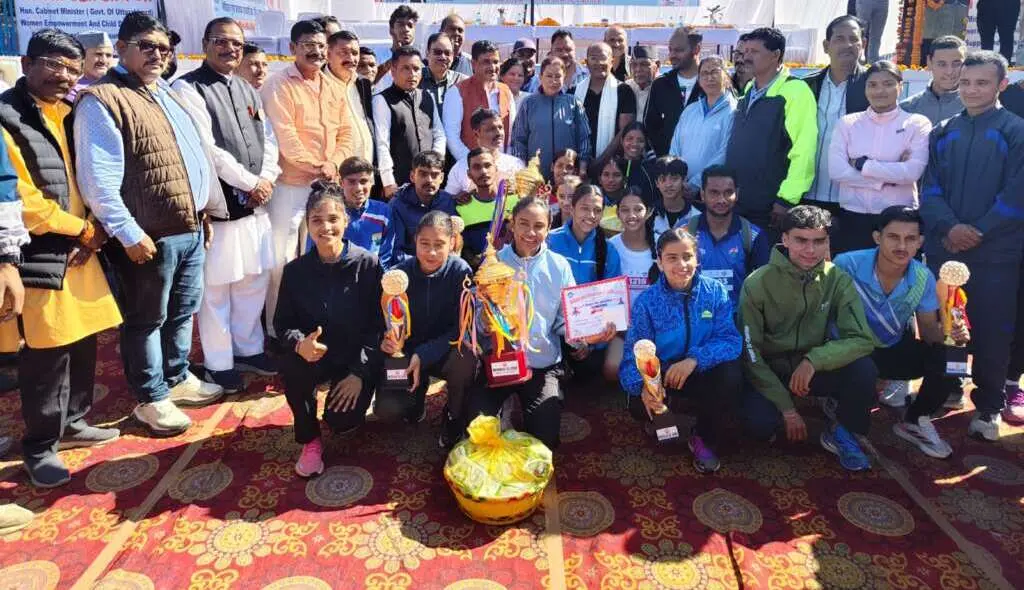 हल्द्वानी: नीरज ने जीता आँचल मैराथन का खिताब, पुष्पा ने महिला वर्ग में मारी बाजी