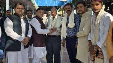 हल्द्वानी: राज्य स्थापना दिवस पर महापौर गजराज बिष्ट ने शहीदों को किया नमन