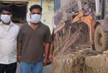 हल्द्वानीः (बड़ी खबर)-पत्रकार के हमलावर यूपी के गुंडे पहुंचे जेल, निर्माण में चला बुलोल्डर