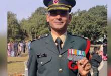 उत्तराखंडः पहाड़ का बेटा दीपक बना सेना में लेफ्टिनेंट, राइफलमैन से हुए थे भर्ती