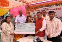 लालकुआँ: दुग्ध उत्पादकों को 2 रुपये बढ़ोतरी की सौगात, प्रथम आने पर हिमानी देवी को मिले 25 हजार