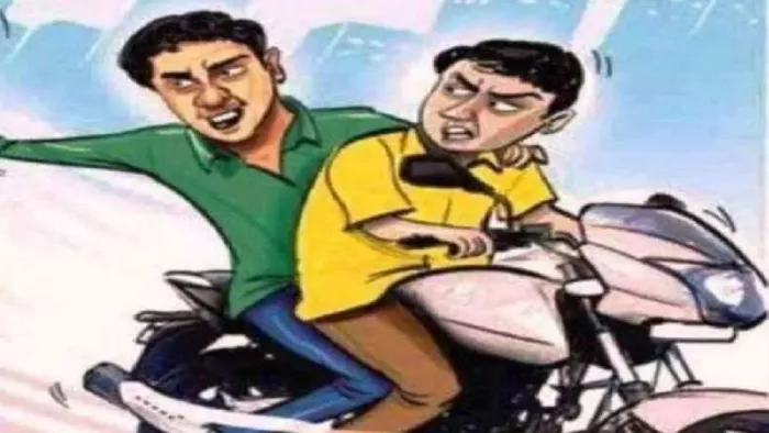 उत्तराखंडः चोर ले जा रहे थे बाइक, महिला बोली रूको, ये मोबाइल भी ले जाओ...