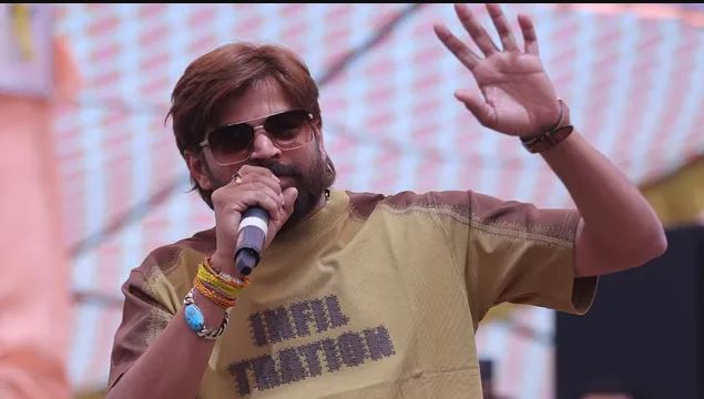 देहरादून में गायक मासूम शर्मा पर विवाद, पुलिस ने भेजा नोटिस